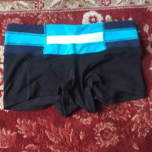 Lululemon Wunder Under Spandex Shorts